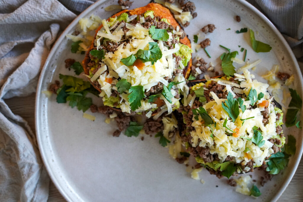 сладък картоф с телешка кайма